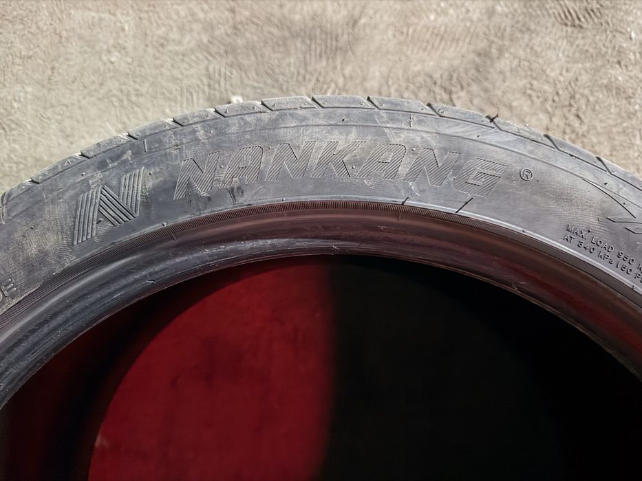 Шины лето 275/40/20