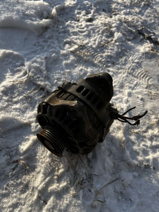 Генератор галант 8 исправном состоянии