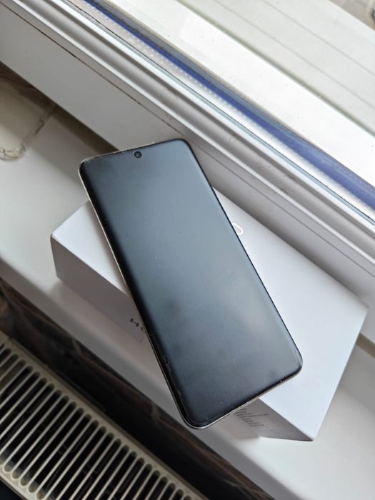 Vand HONOR 90 impecabil