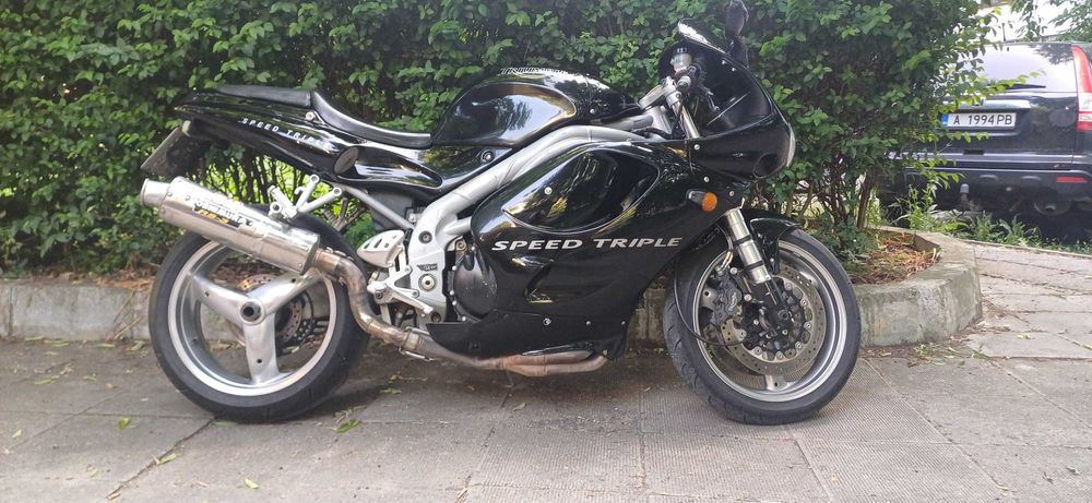 Triumph speed triple