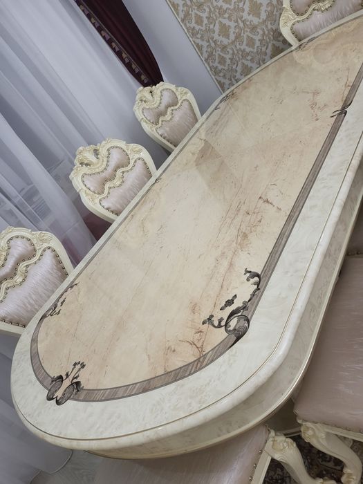 Мебель из натурального дерева