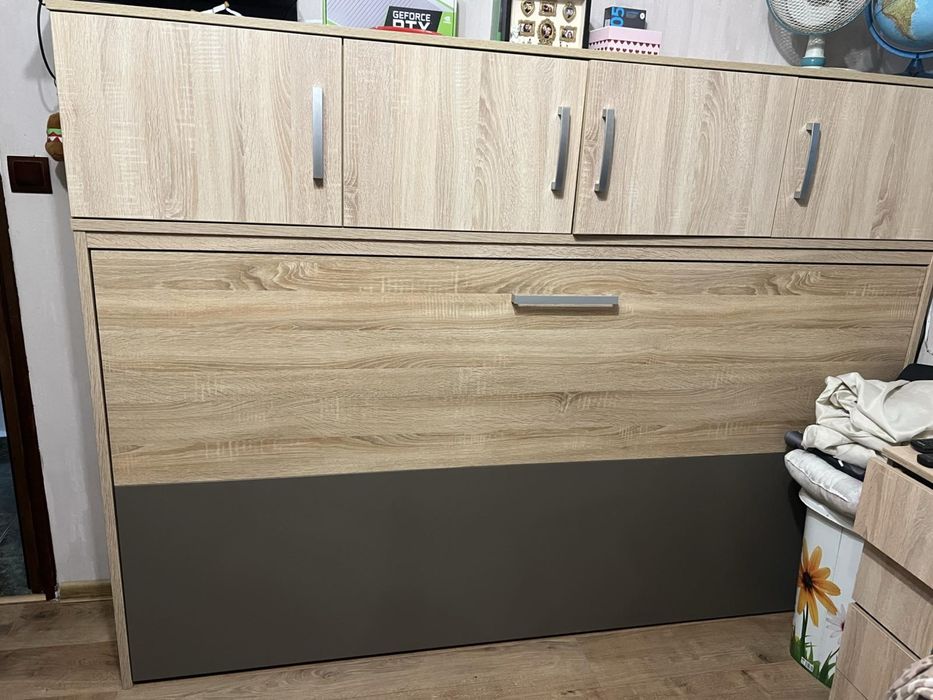 Легло с повдигащ се механизъм