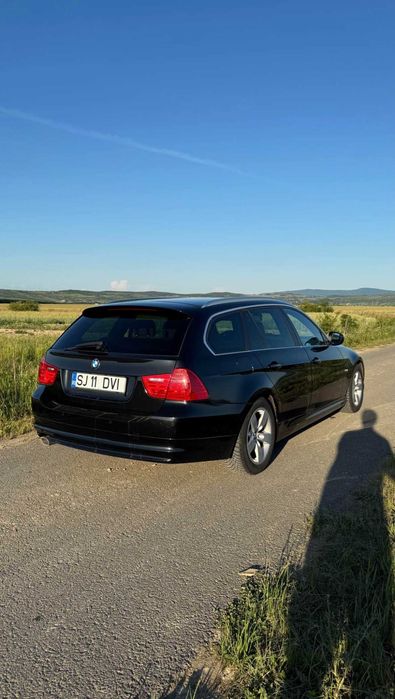 BMW Seria 3 E90 2010 318d