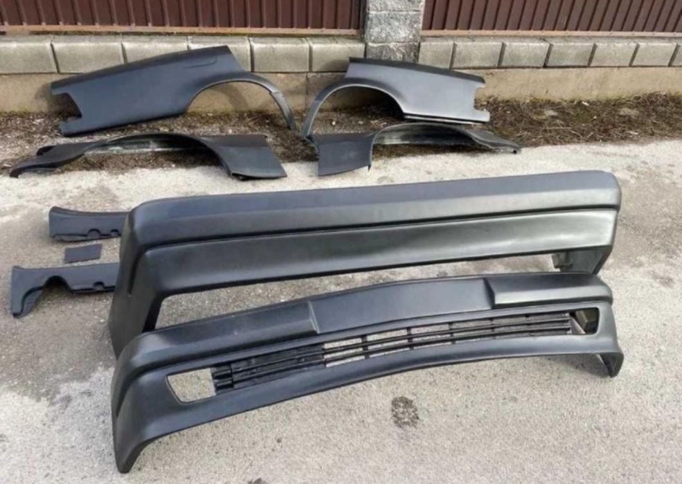 Бампер на мерседес Е500 волчок w124