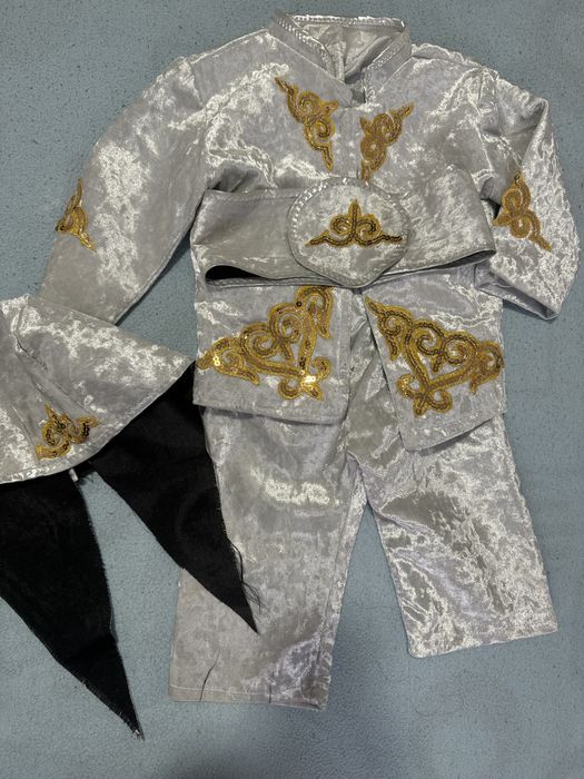 Новогодние  костюмы