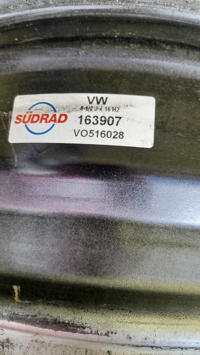 Vând jante de mașină