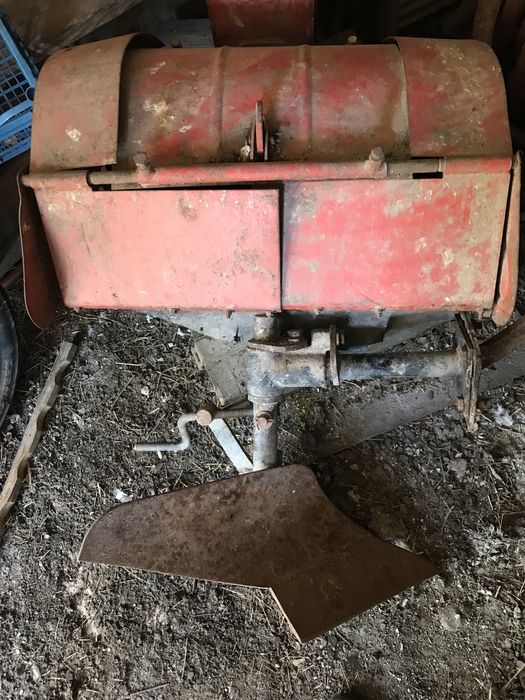 Мотокултиватор Беларус BRIGGS & STRATTON с ремарке и регистрация