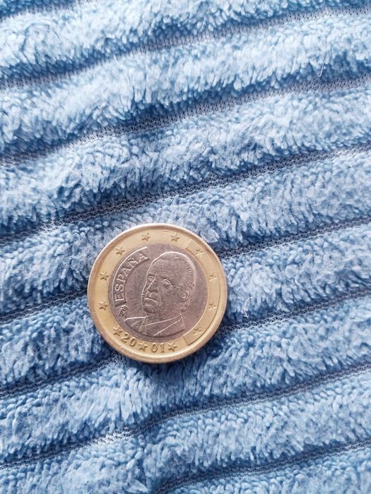 Продам монету. Евро. Испания 2001 год