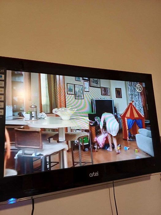 Продаю телвизор ARTEL 43