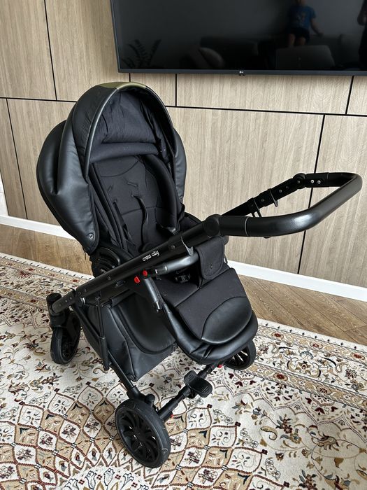 Продам коляску Anex cross city 2 в 1