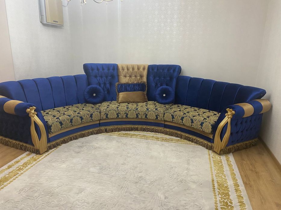 Мягкий мебель диван