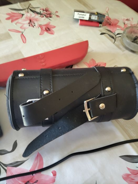 Vând la pachet aceste piese.