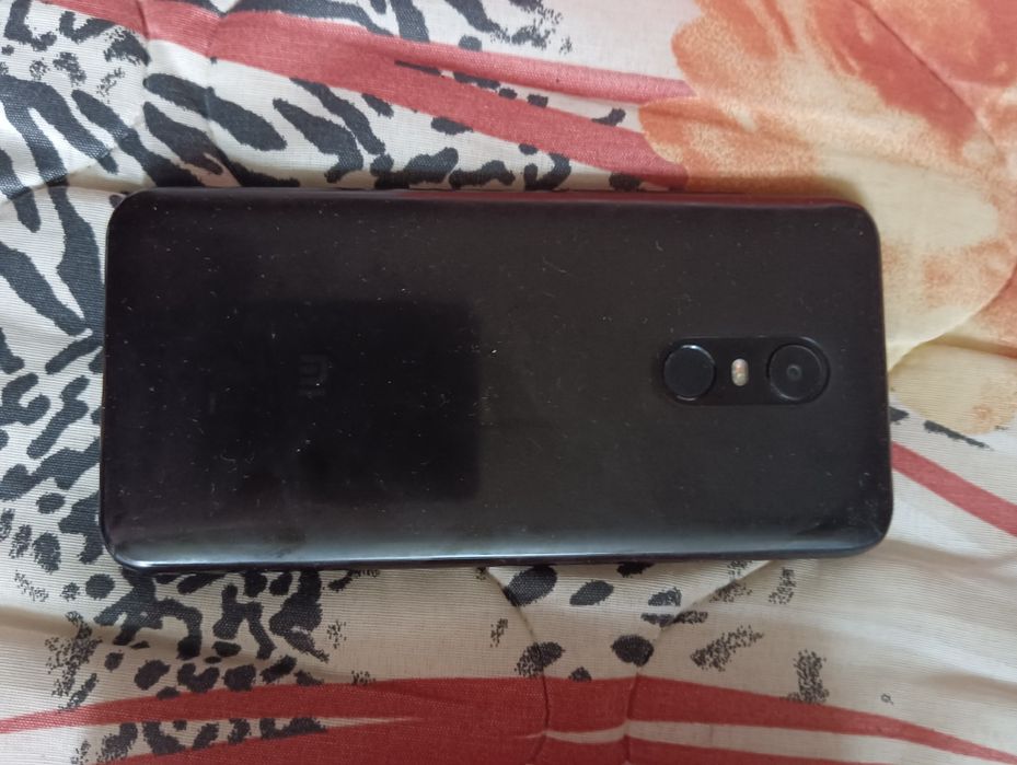 Продавам смартфон Xiaomi