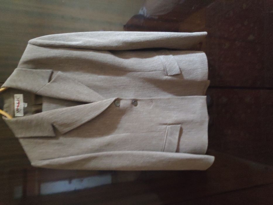 Женский брючный костюм, Европа.