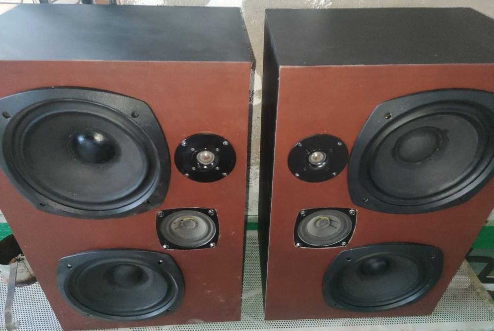 Винтажные колонки Peerless 1120 ДАНИЯ