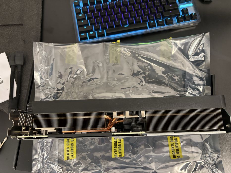 RTX 4070 SUPER GAMING OC 12G *ИЗПОЛЗВАНА 9 МЕСЕЦА* С ГАРАНЦИЯ