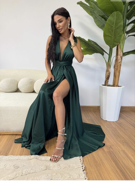 Официална рокля LBD
