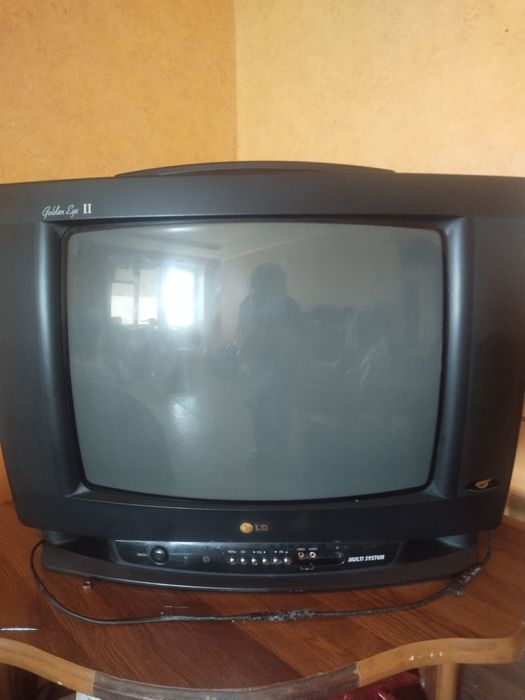 Продам телевизор LG