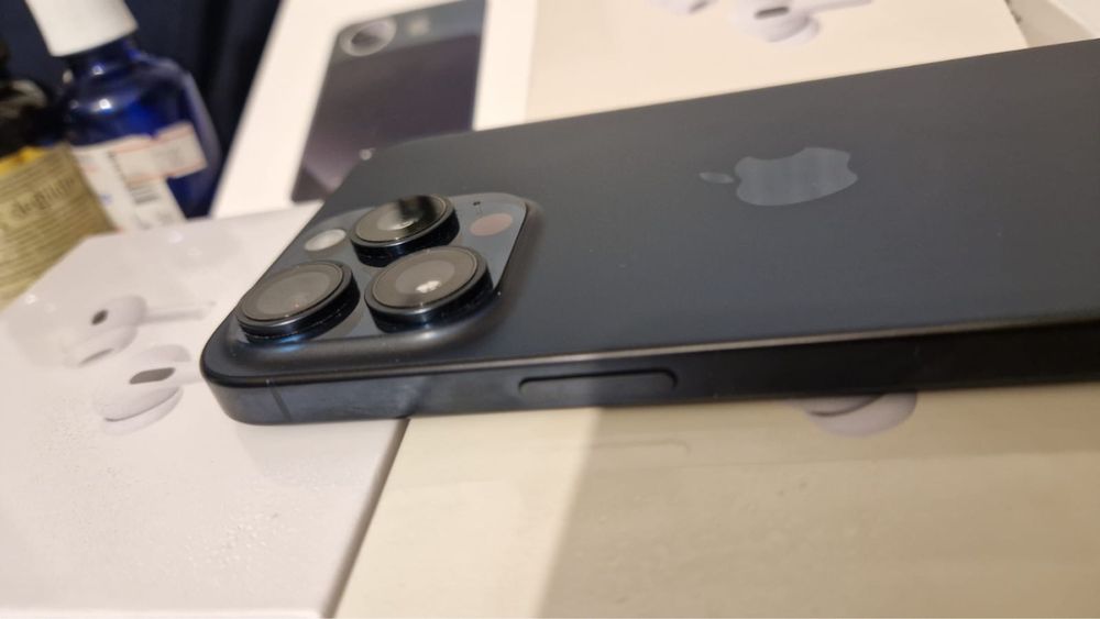 Iphone 15 pro max 256 гб