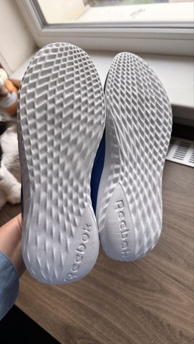 Adidasi Reebok noi, marimea 38