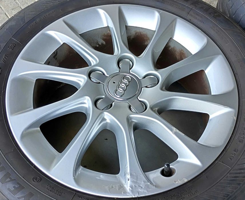 Продавам оригинални лети джанти 16" за Audi