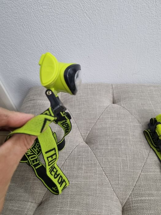 Lanterna de cap frontala noua