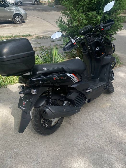 Продам скутер Cavalo Tank 2