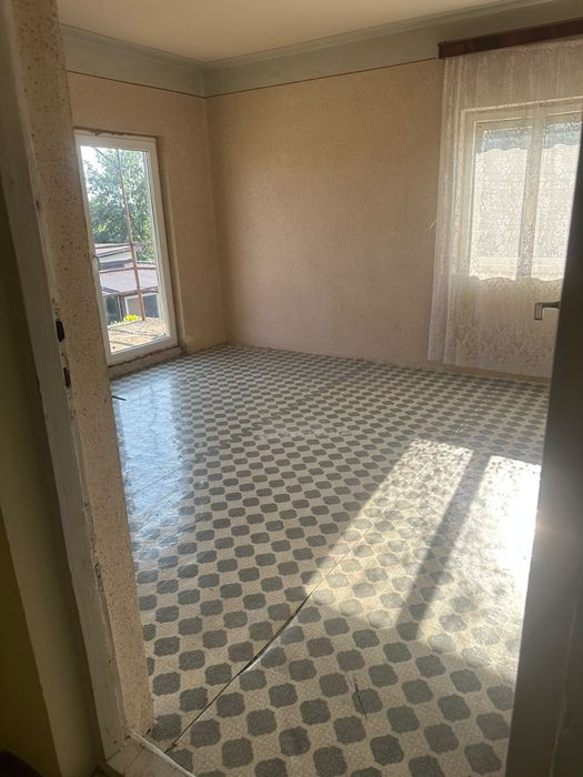Casa cu etaj langa București