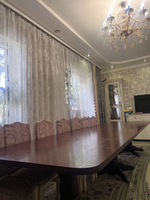 Продам стол на гостиную 4метр продам срочно