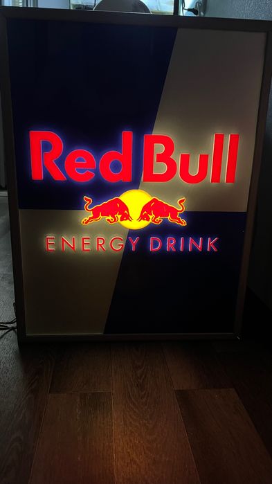 Вывеска ред булл