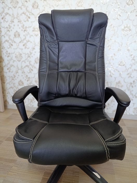 Кресло офисное удобное