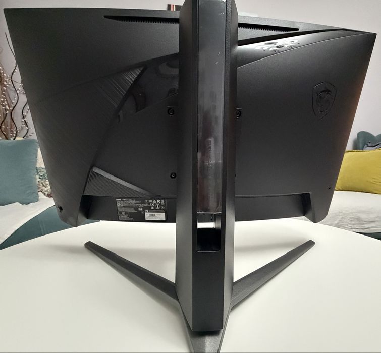 MSI MAG 27CQ6PF – 27” Curved Gaming Monitor (180Hz)