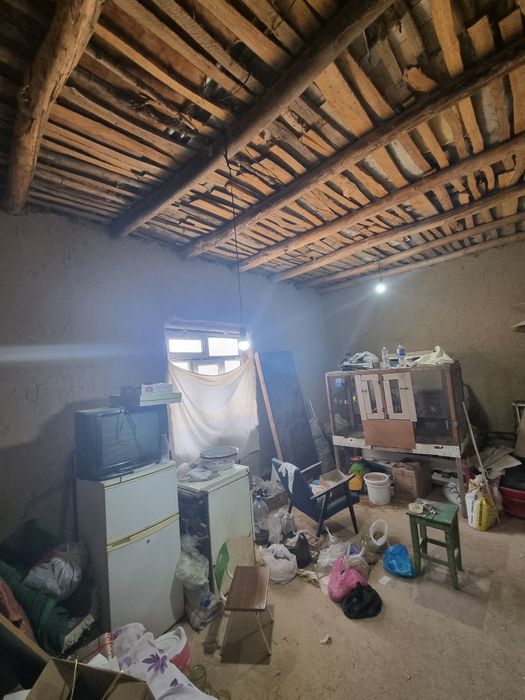 Uy sotiladi 6 сот  5 хона