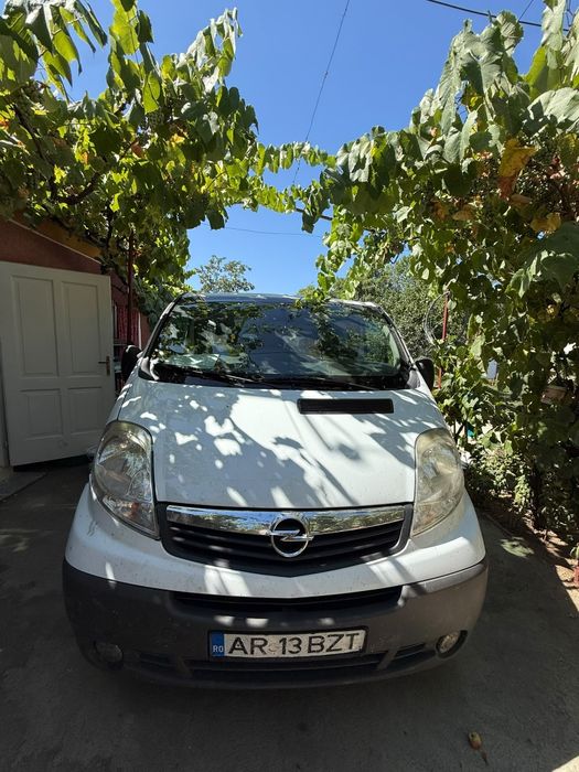 Opel vivaro 2012