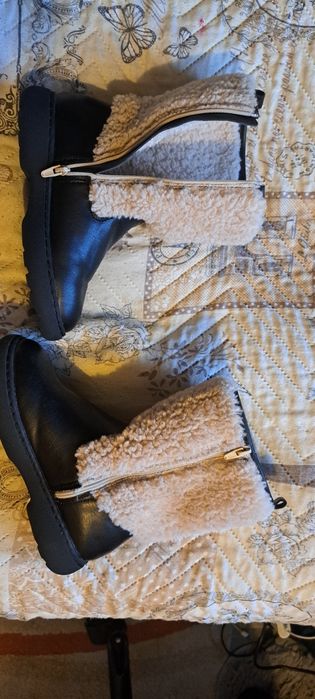 Ботуши Zara 28 номер