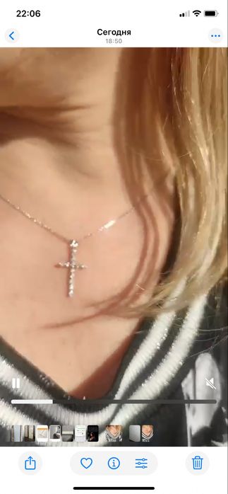 Продам крестик золото 750