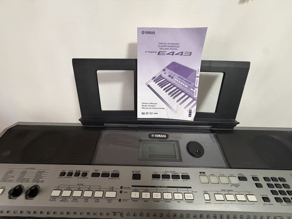 Синтезатор Yamaha E443