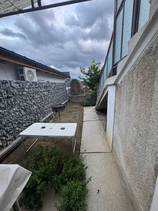 Casa de vanzare! Strada Mihai Eminescu!