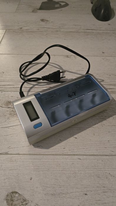 Зарядка для батареек