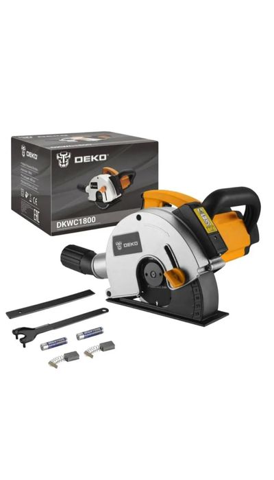 Штроборез DKWC1800