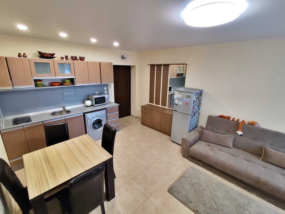 Продава се Тристаен апартамент в с. Равда, Област Бургас - 75 кв.м за 1172 €/кв.м - Снимка #2