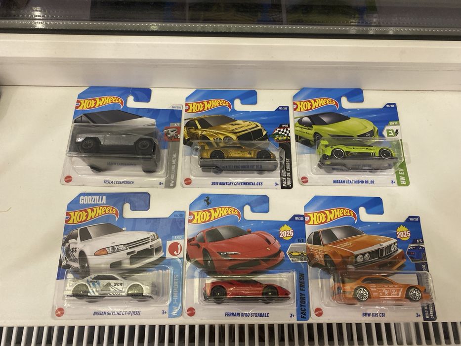 Обменяю  машинки Hotwheels, Хот вилс
