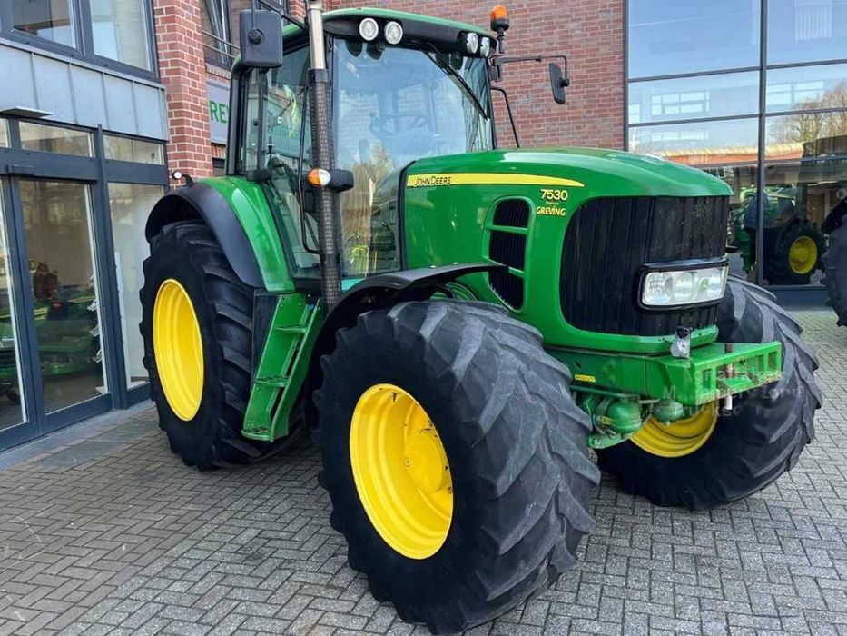 Трактор колесный  John Deere 7530 Premium