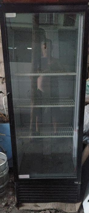 Витринный холодильник