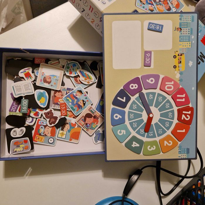 Магнитен образователен часовник