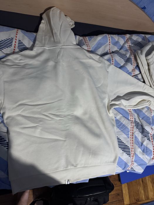 Supply & demand бежов екип.