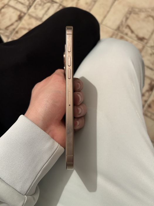 Iphone 16 Pro max 512GB Gold