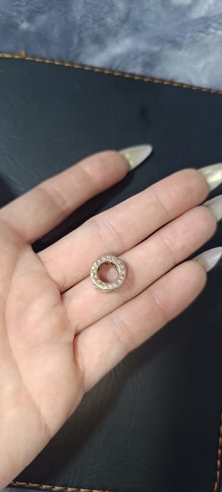 Продам золото  585 пробы.