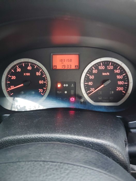 LOGAN 1,4 MPI Laureate +, 2007