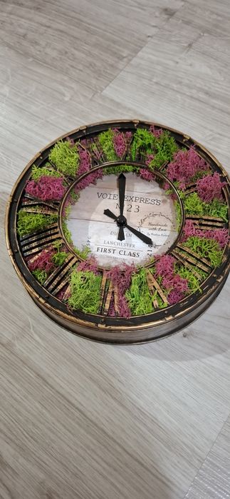 Промо цена! Стенен часовник със скандинавски мъх